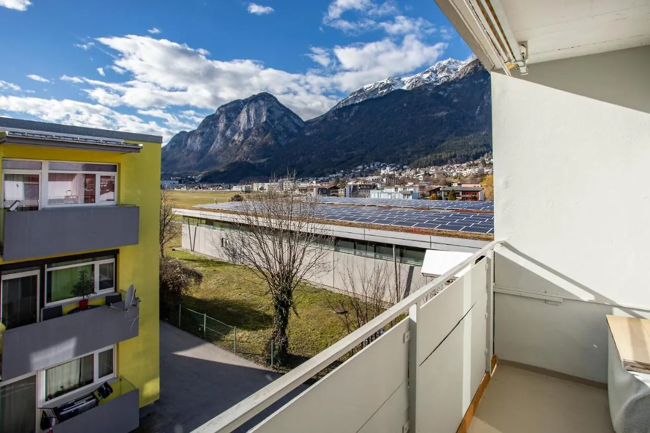Apartment Innsbruck Airport Studio I Free Parking